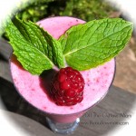 {Bake} The Outlaw Mom (TM)'s Easy Frozen Berry Summer Smoothie