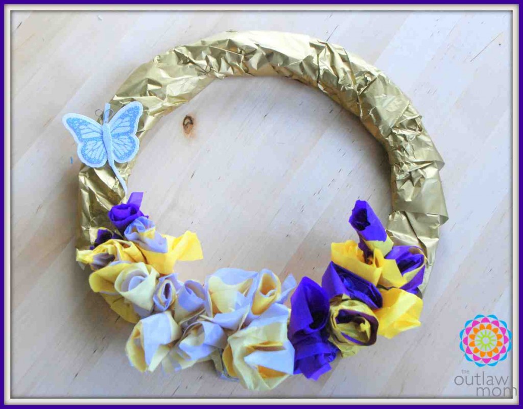 paper tissue flower wreath